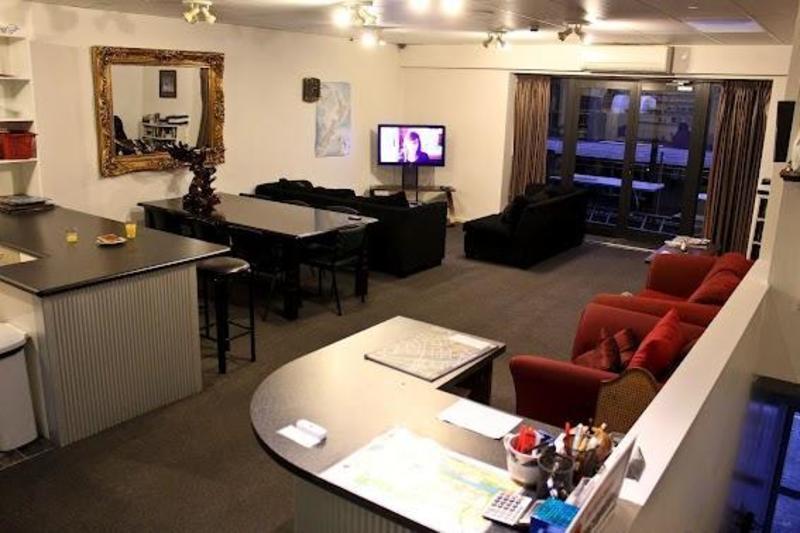 Eagles Nest Backpackers Hostel Hamilton Ngoại thất bức ảnh