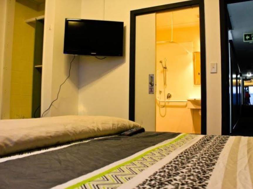 Eagles Nest Backpackers Hostel Hamilton Ngoại thất bức ảnh
